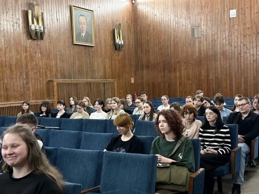 В учреждениях культуры Мурманской области проходит месячник антинаркотической направленности и популяризации ЗОЖ В учреждениях культуры Мурманской области проходит месячник антинаркотической направленности и популяризации ЗОЖ