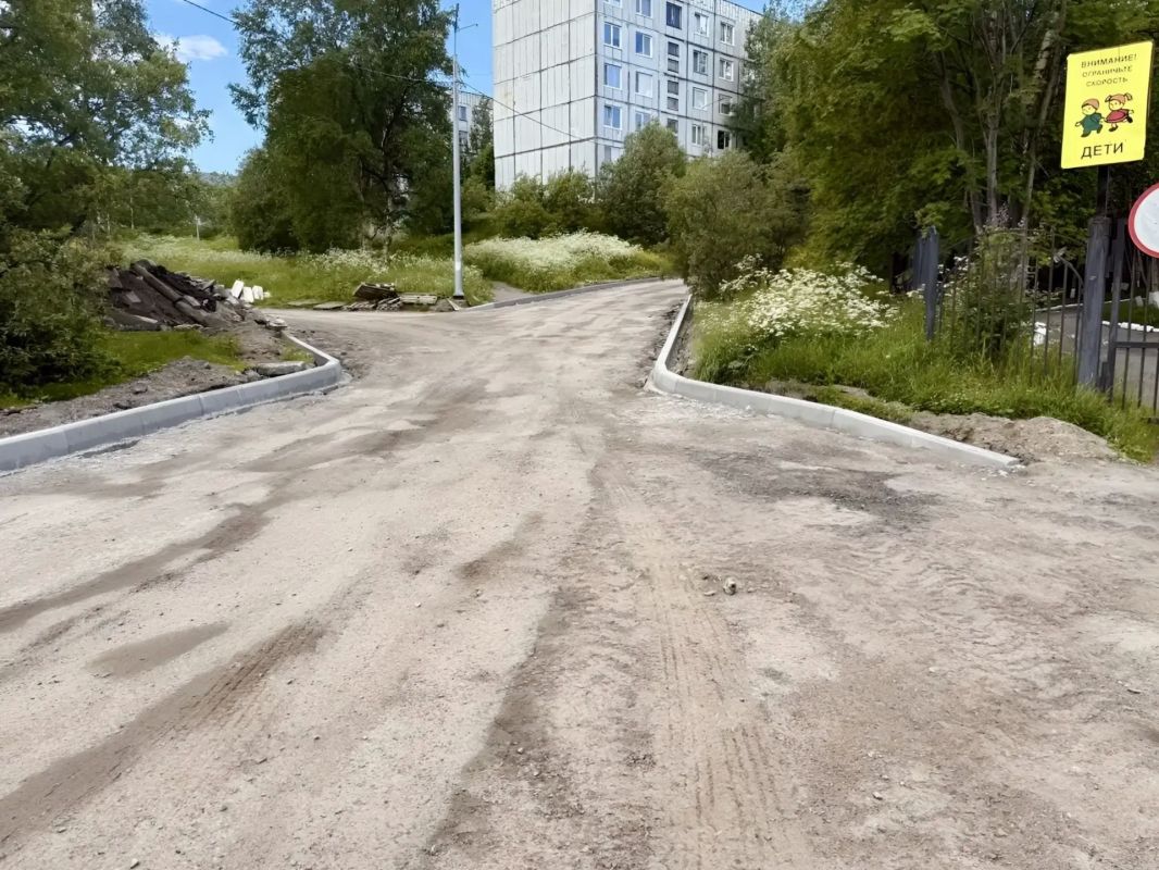 В Мурманске продолжается дорожная кампания в рамках программы «На Севере – жить!» В Мурманске продолжается дорожная кампания в рамках программы «На Севере – жить!»