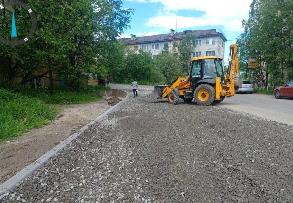 В Мурманске продолжается масштабная дорожная кампания в рамках программы «На Севере – жить!» В Мурманске продолжается масштабная дорожная кампания в рамках программы «На Севере – жить!»