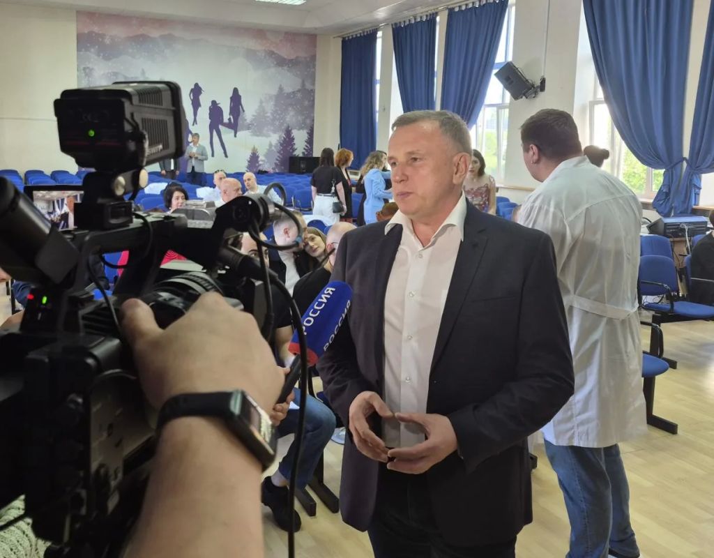15 студентов МАУ получили дипломы врачей и скоро начнут работать в медучреждениях региона 15 студентов МАУ получили дипломы врачей и скоро начнут работать в медучреждениях региона