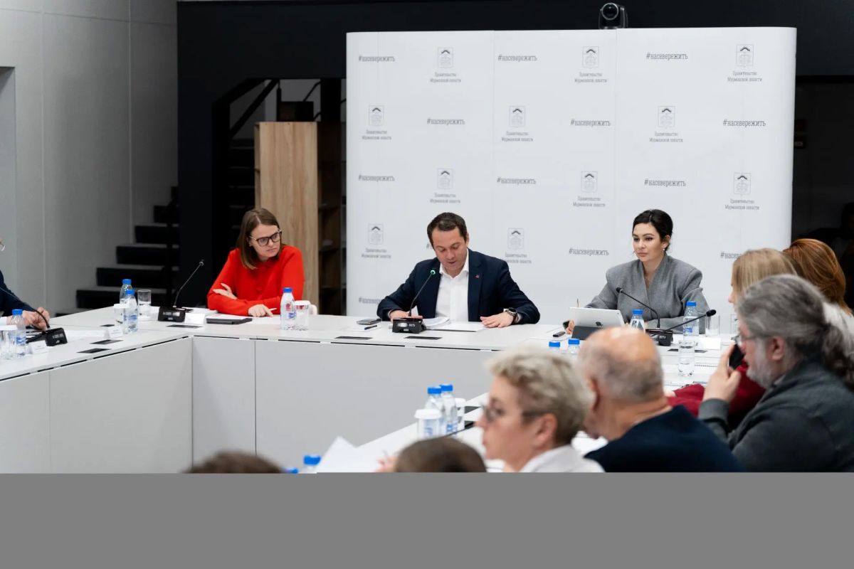 В День архитектора на заседании регионального архитектурно-градостроительного совета под руководством губернатора Андрея Чибиса эксперты обсудили планы по развитию Мурманска В День архитектора на заседании регионального архитектурно-градостроительного совета под руководством губернатора Андрея Чибиса эксперты обсудили планы по развитию Мурманска