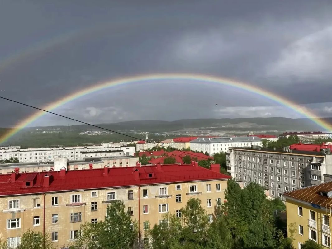 Щедра северная земля на талантливых людей, которые искренне любят свой край и умеют видеть его красоту в любое время года Щедра северная земля на талантливых людей, которые искренне любят свой край и умеют видеть его красоту в любое время года