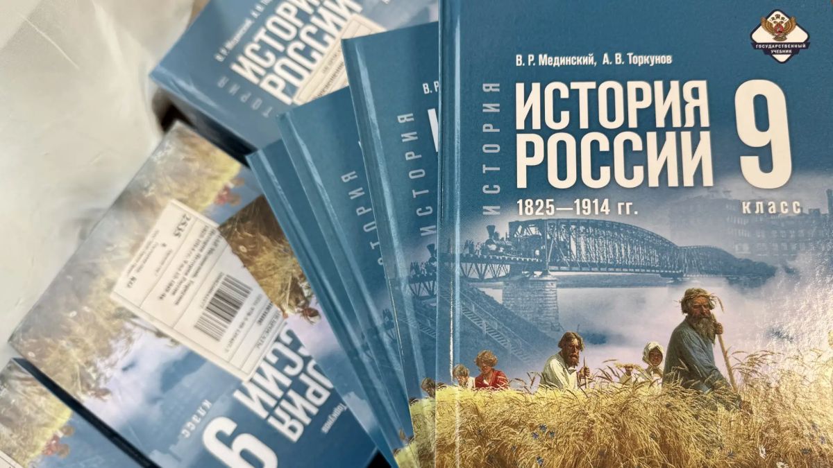 В ЗАТО Александровск готовятся к новому учебному году: министр образования и науки Мурманской области Диана Кузнецова посетила объекты, в которых идёт ремонт в рамках региональной программы «Арктическая школа» В ЗАТО Александровск готовятся к новому учебному году: министр образования и науки Мурманской области Диана Кузнецова посетила объекты, в которых идёт ремонт в рамках региональной программы «Арктическая школа»