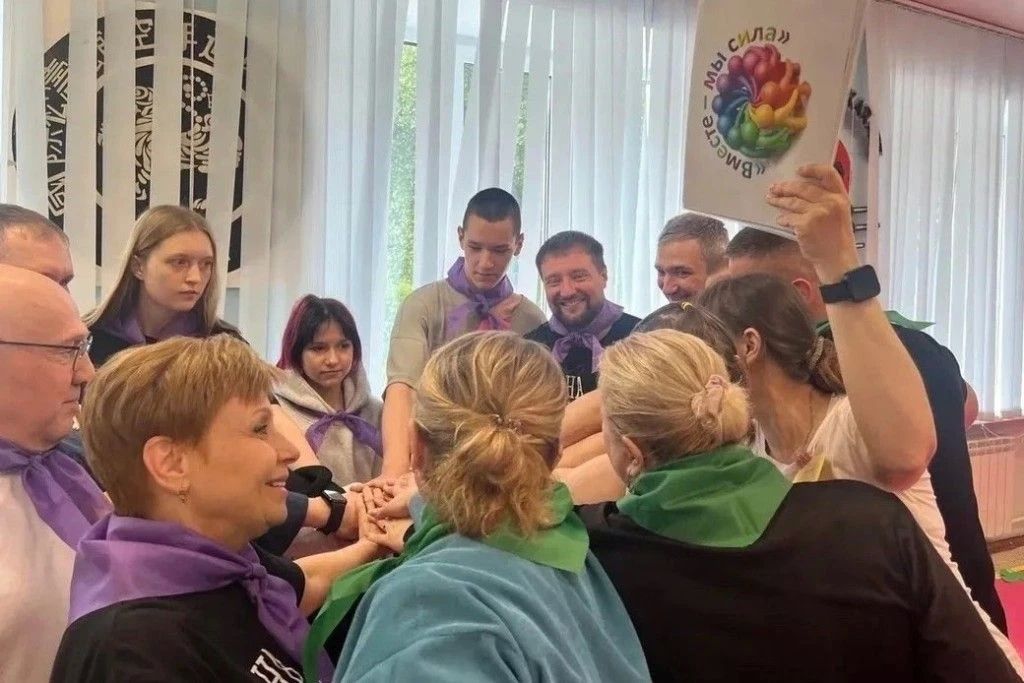 В Оленегорске сотрудники КП-24 и ветераны СВО провели встречу с воспитанниками социального центра В Оленегорске сотрудники КП-24 и ветераны СВО провели встречу с воспитанниками социального центра