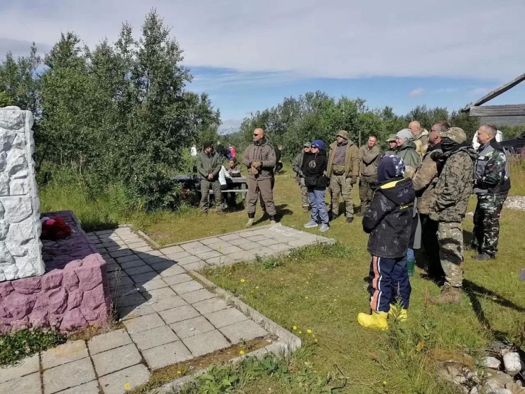 На полуостровах Средний и Рыбачий прошла экспедиция "Десант на Муста-Тунтури" На полуостровах Средний и Рыбачий прошла экспедиция "Десант на Муста-Тунтури"