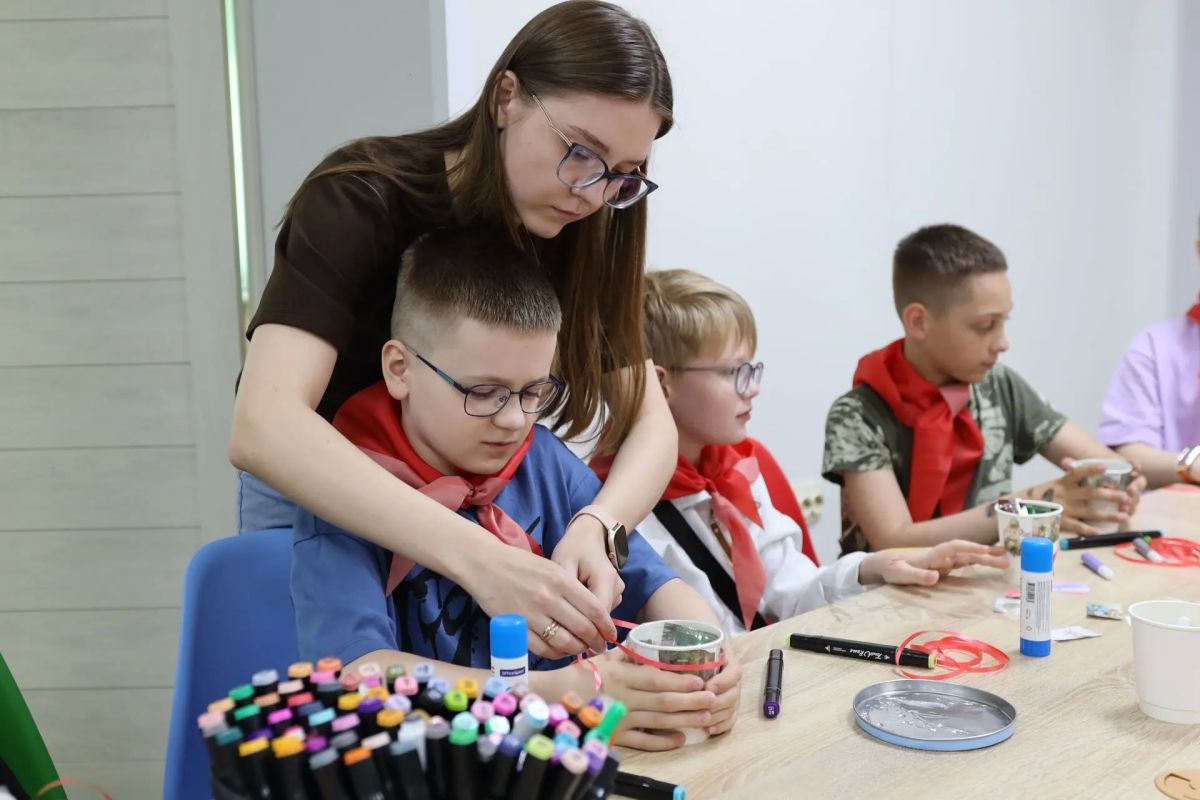 В Мурманской области «Движение Первых» провело акцию «Подарок герою» В Мурманской области «Движение Первых» провело акцию «Подарок герою»