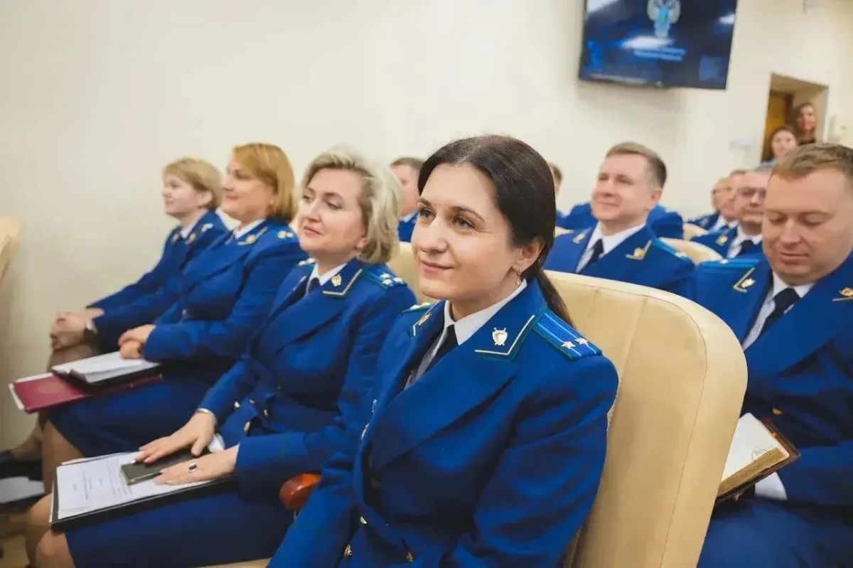 Андрей Чибис: Борис Анатольевич Новиков приступил к исполнению обязанностей прокурора Мурманской области Андрей Чибис: Борис Анатольевич Новиков приступил к исполнению обязанностей прокурора Мурманской области