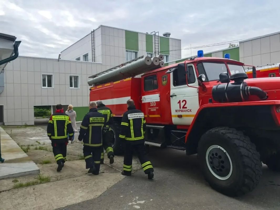 В Мурманске прошли занятия по оперативно-тактическому изучению района выезда В Мурманске прошли занятия по оперативно-тактическому изучению района выезда