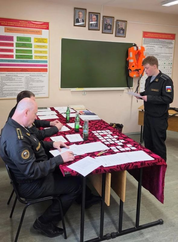 Курсанты военного учебного центра при МАУ успешно сдали выпускной экзамен Курсанты военного учебного центра при МАУ успешно сдали выпускной экзамен