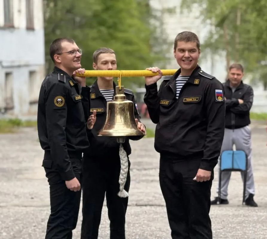 Курсанты военного учебного центра при МАУ успешно сдали выпускной экзамен Курсанты военного учебного центра при МАУ успешно сдали выпускной экзамен