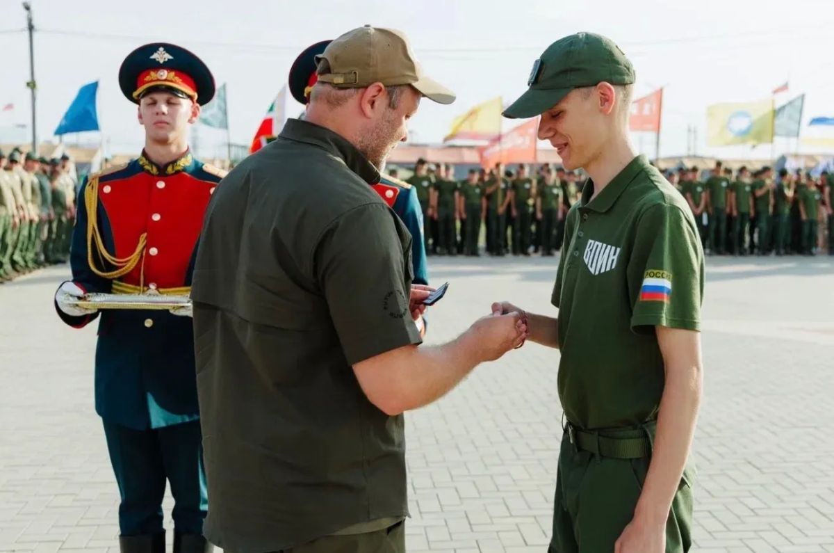 Курсанты филиала Центра «Воин» в Мурманской области проходят Всероссийскую военно-патриотическую смену «Время юных героев» в городе-герое Волгограде Курсанты филиала Центра «Воин» в Мурманской области проходят Всероссийскую военно-патриотическую смену «Время юных героев» в городе-герое Волгограде