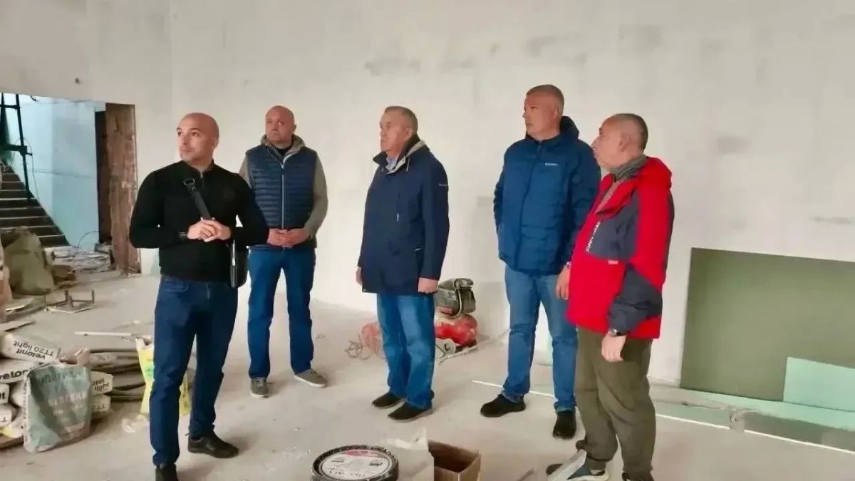 В Заозерске обновляют пространства для знаний и творчества В Заозерске обновляют пространства для знаний и творчества
