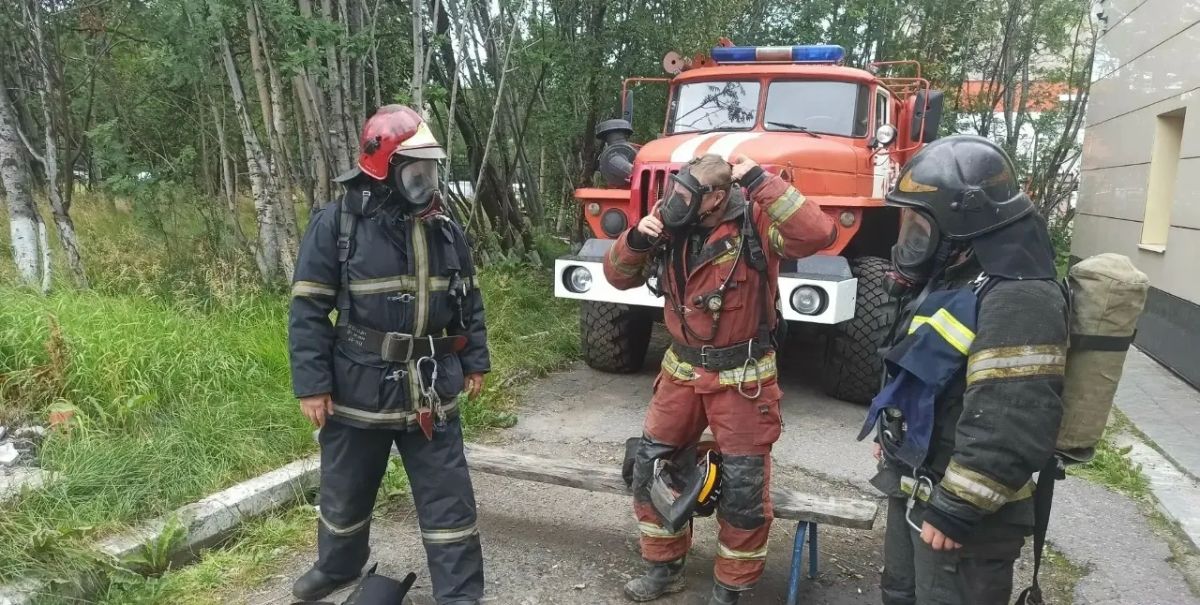 За каждым спасенным на пожаре человеком стоит не только мужество, но и сотни часов тренировок За каждым спасенным на пожаре человеком стоит не только мужество, но и сотни часов тренировок