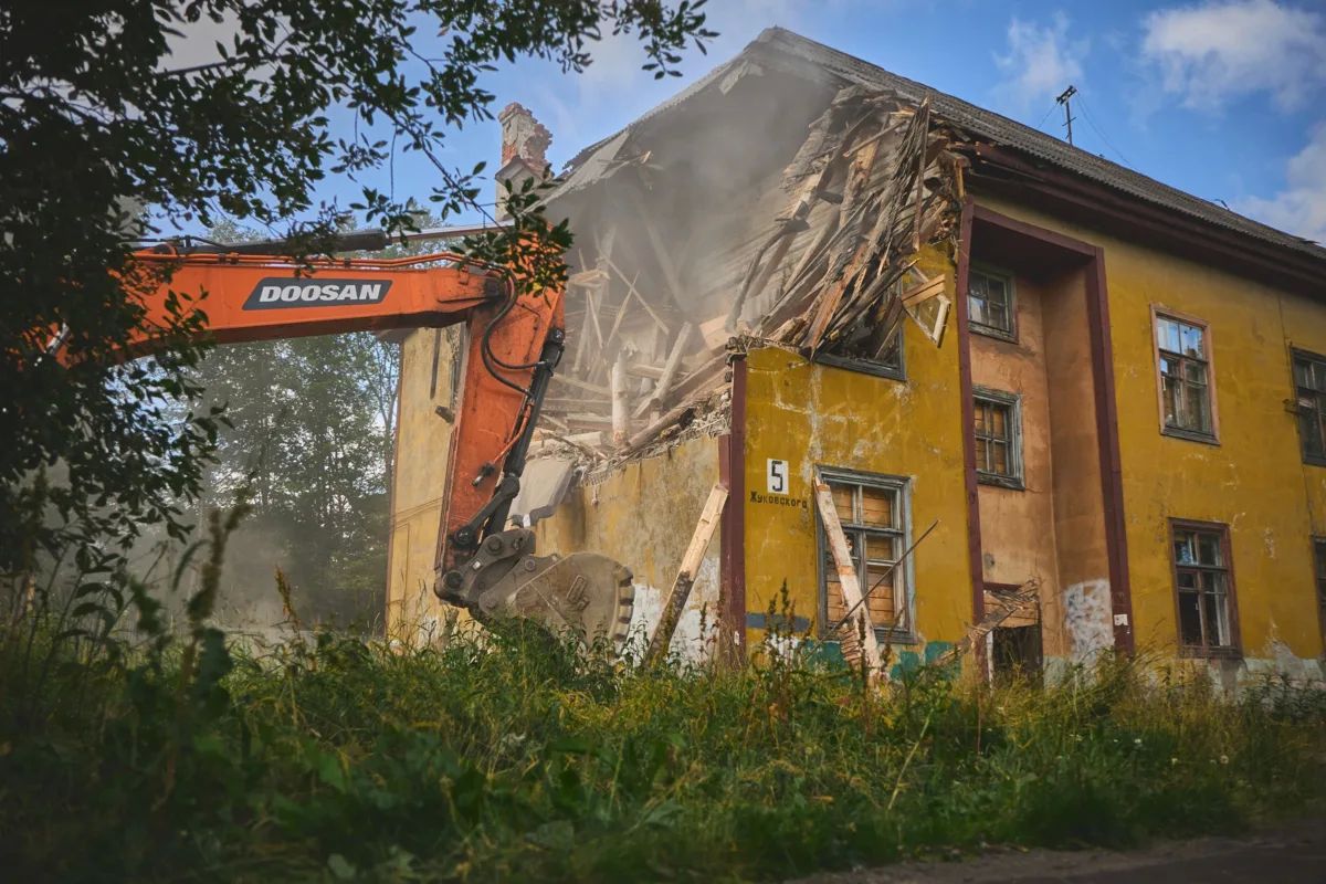 Мурманск прощается с эпохой: деревяшки исчезают с лица города Мурманск прощается с эпохой: деревяшки исчезают с лица города