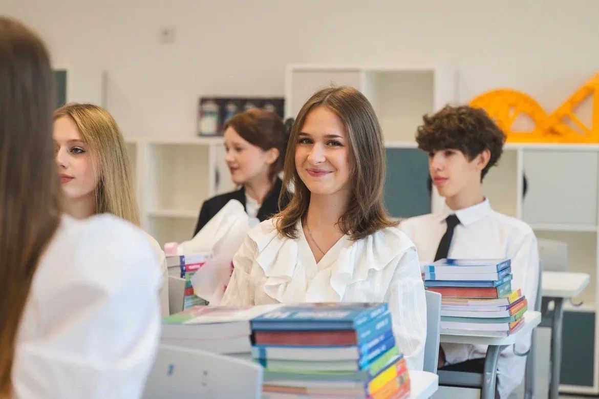 Что такое национальные проекты? Это новые школы и детские сады, парки и дороги Что такое национальные проекты? Это новые школы и детские сады, парки и дороги