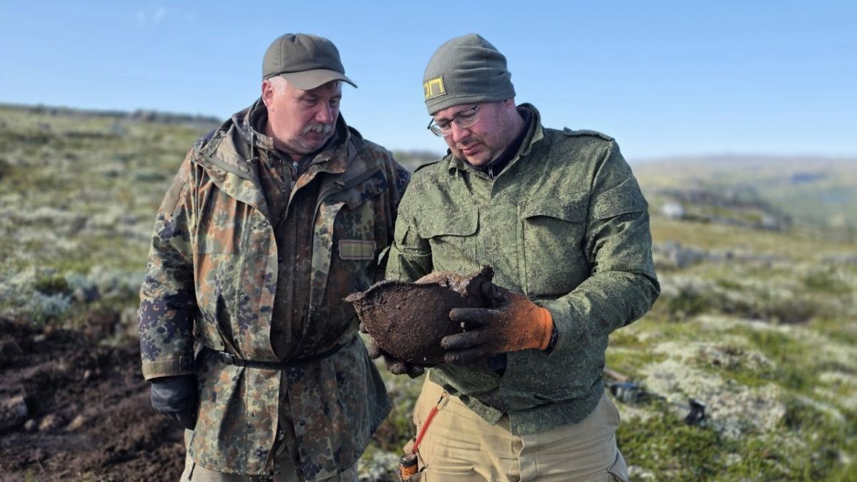 Поисковики подняли останки восьми солдат в районе Заозерска Поисковики подняли останки восьми солдат в районе Заозерска