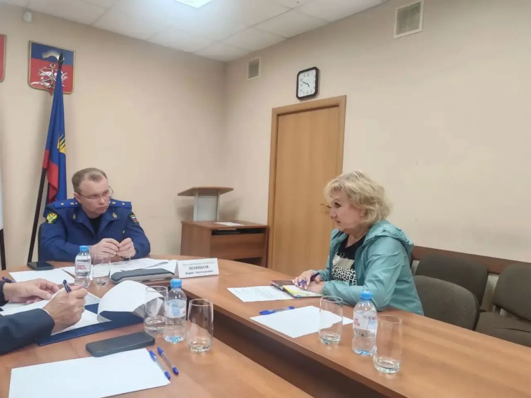 Прокурор области Борис Новиков провел личный прием жителей города Североморска, Кольского округа и ЗАТО Александровск Прокурор области Борис Новиков провел личный прием жителей города Североморска, Кольского округа и ЗАТО Александровск