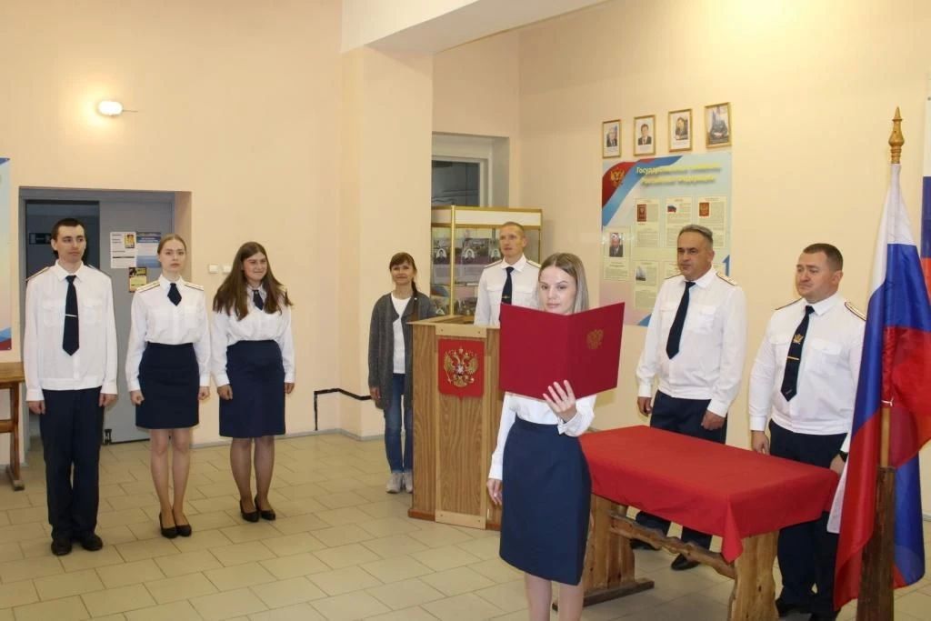 В учреждениях УФСИН России по Мурманской области состоялось торжественное принятие присяги новыми сотрудниками В учреждениях УФСИН России по Мурманской области состоялось торжественное принятие присяги новыми сотрудниками