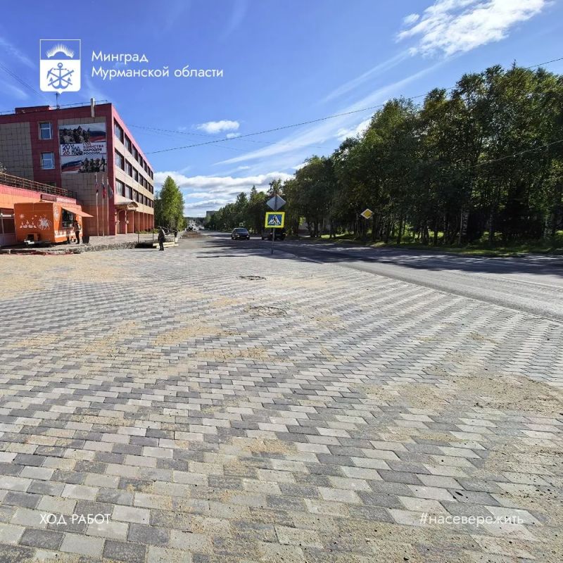 В Ковдоре продолжается благоустройство фрагмента улицы Ленина В Ковдоре продолжается благоустройство фрагмента улицы Ленина