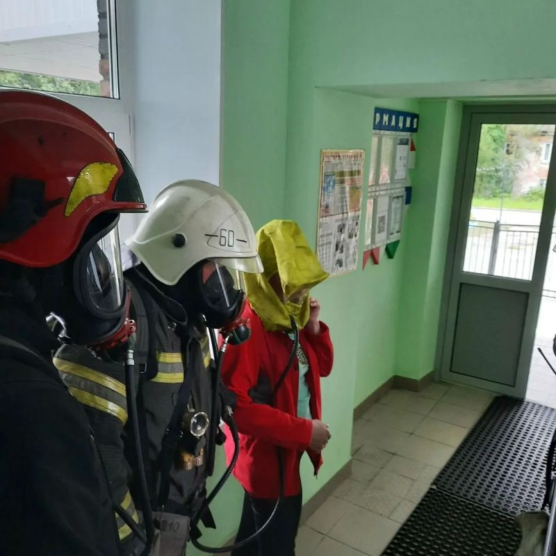 В Кандалакшском филиале ГПС Управления продолжаются тренировки у личного состава В Кандалакшском филиале ГПС Управления продолжаются тренировки у личного состава