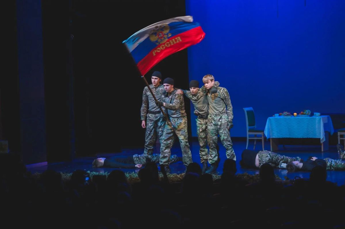 Театральные гастроли, пленэр на краю земли и масштабные фестивали: в Мурманской области – новый творческий сезон Театральные гастроли, пленэр на краю земли и масштабные фестивали: в Мурманской области – новый творческий сезон