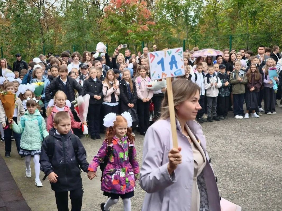 Покажи 1 сентября: северяне активно делятся трогательными фото и теплыми воспоминаниями Покажи 1 сентября: северяне активно делятся трогательными фото и теплыми воспоминаниями