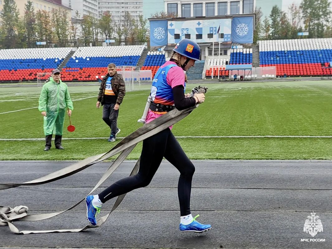 Два дня на пределе возможностей: старт чемпионата по пожарно-спасательному спорту Два дня на пределе возможностей: старт чемпионата по пожарно-спасательному спорту