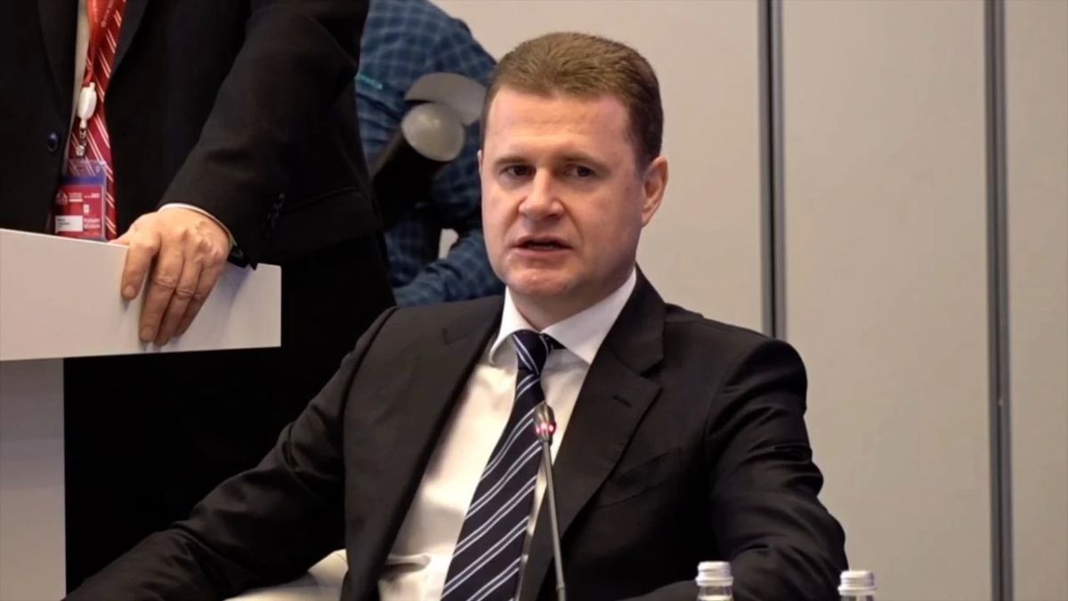 Чекунков: законопроект о создании единого префрежима для Арктики и ДФО внесут в Госдуму осенью