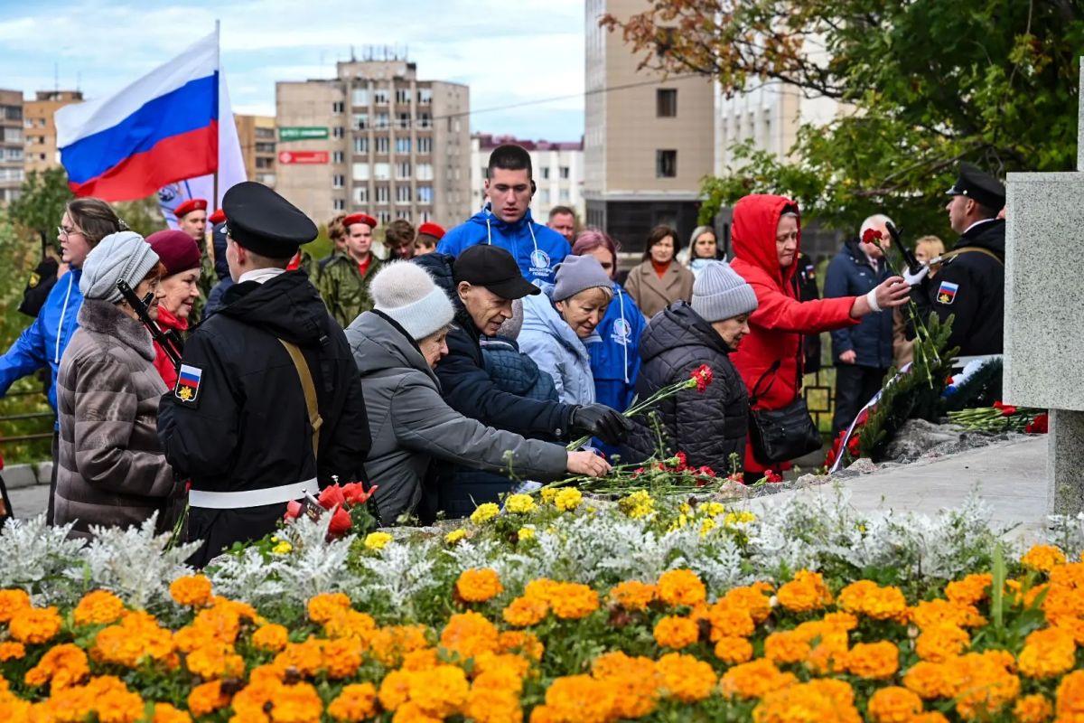 Ровно 85 лет назад, 8 сентября 1941 года, 6-я комсомольская батарея 143-го артиллерийского полка 14-й стрелковой дивизии вступила в бой с гитлеровцами на подступах к Мурманску Ровно 85 лет назад, 8 сентября 1941 года, 6-я комсомольская батарея 143-го артиллерийского полка 14-й стрелковой дивизии вступила в бой с гитлеровцами на подступах к Мурманску