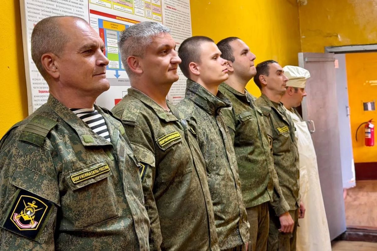 Досрочное голосование в труднодоступных местностях Мурманской области: вертолетный маршрут по побережью Баренцева моря и полуостров Средний и Рыбачий Досрочное голосование в труднодоступных местностях Мурманской области: вертолетный маршрут по побережью Баренцева моря и полуостров Средний и Рыбачий