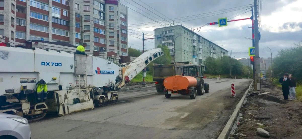 На Павлова и Радищева продолжают приводить дороги в порядок