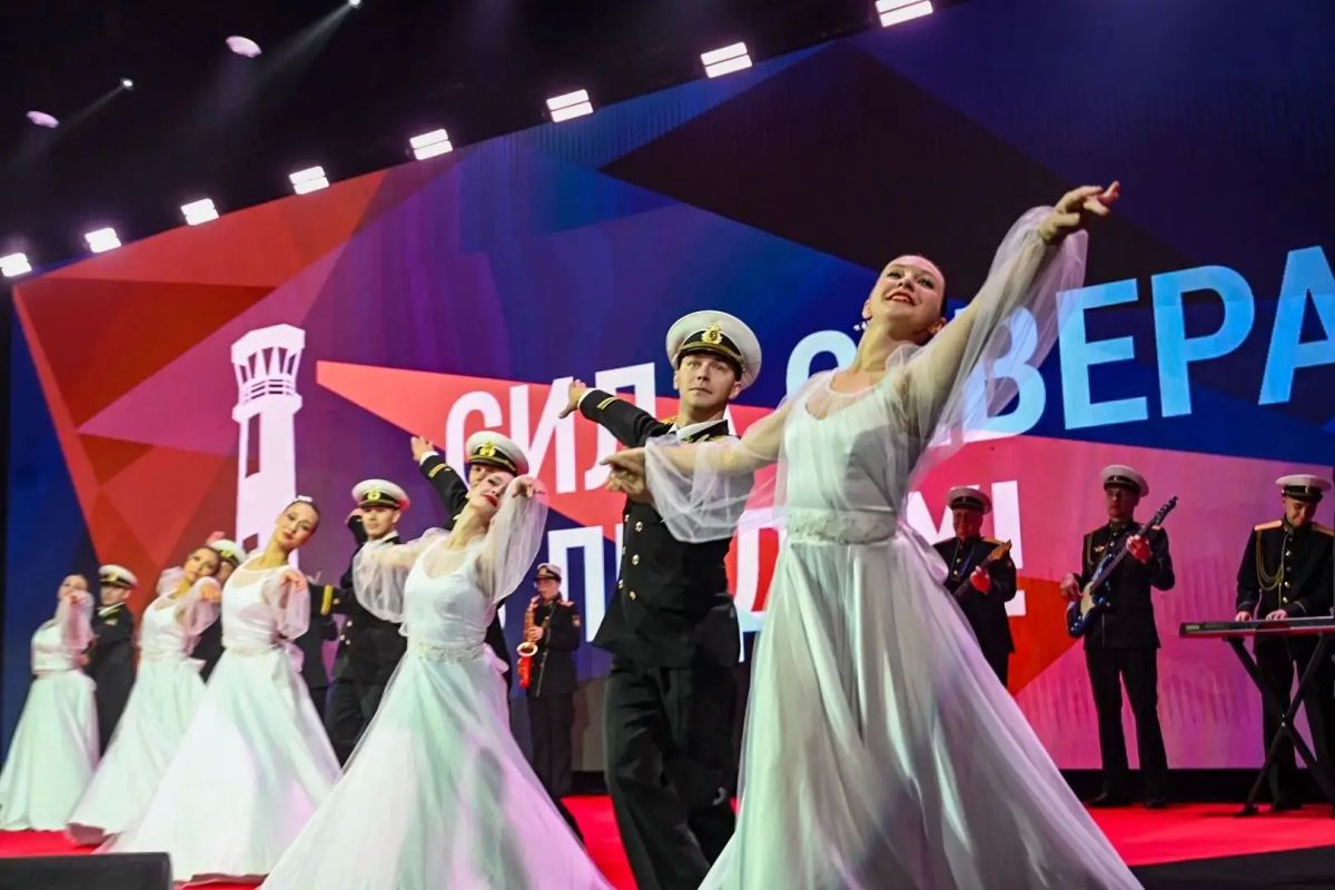 В Ледовом Дворце города-героя Мурманска состоялась торжественная церемония награждения победителей народного онлайн-конкурса «Сила Севера — в людях!» В Ледовом Дворце города-героя Мурманска состоялась торжественная церемония награждения победителей народного онлайн-конкурса «Сила Севера — в людях!»
