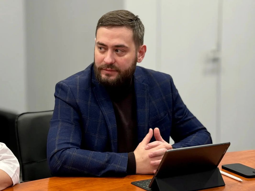 Новым главным врачом Мурманской областной клинической больницы им. П. А. Баяндина назначен Сергей Чуксеев