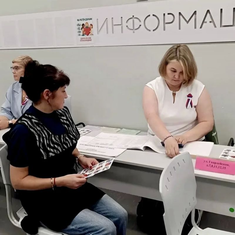 Первые избиратели уже приходят на участки Мурманской области, чтобы сделать свой выбор Первые избиратели уже приходят на участки Мурманской области, чтобы сделать свой выбор