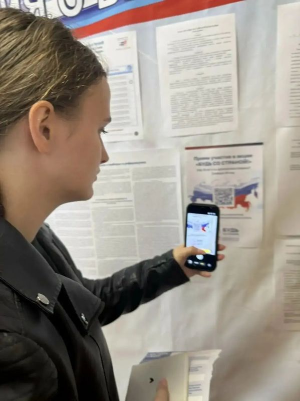 Молодежь Кольского Заполярья активно голосует на выборах Молодежь Кольского Заполярья активно голосует на выборах