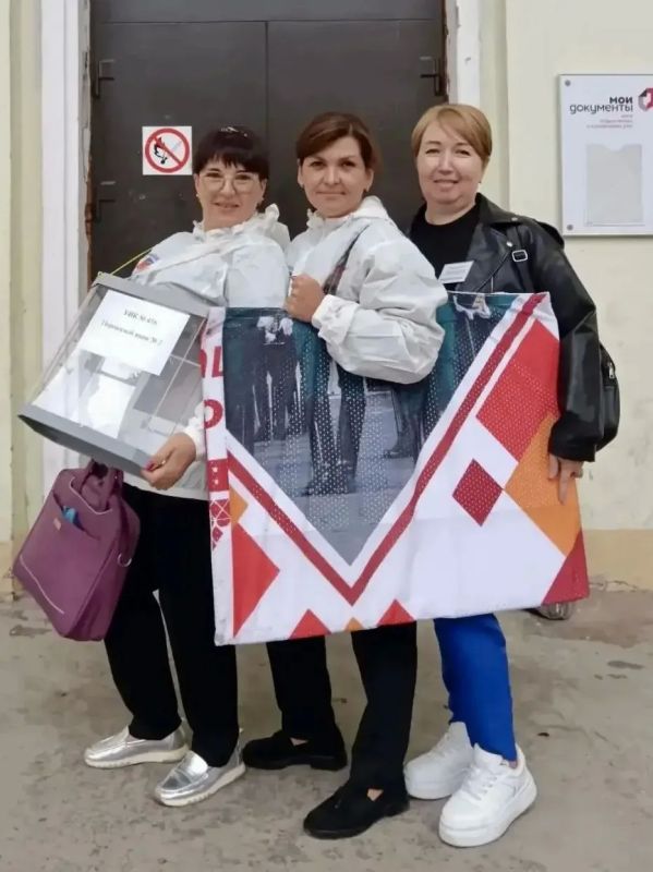 В Мурманской области, как и по всей стране, уверенную победу в выборах обоих уровней одержала партия «Единая Россия» В Мурманской области, как и по всей стране, уверенную победу в выборах обоих уровней одержала партия «Единая Россия»