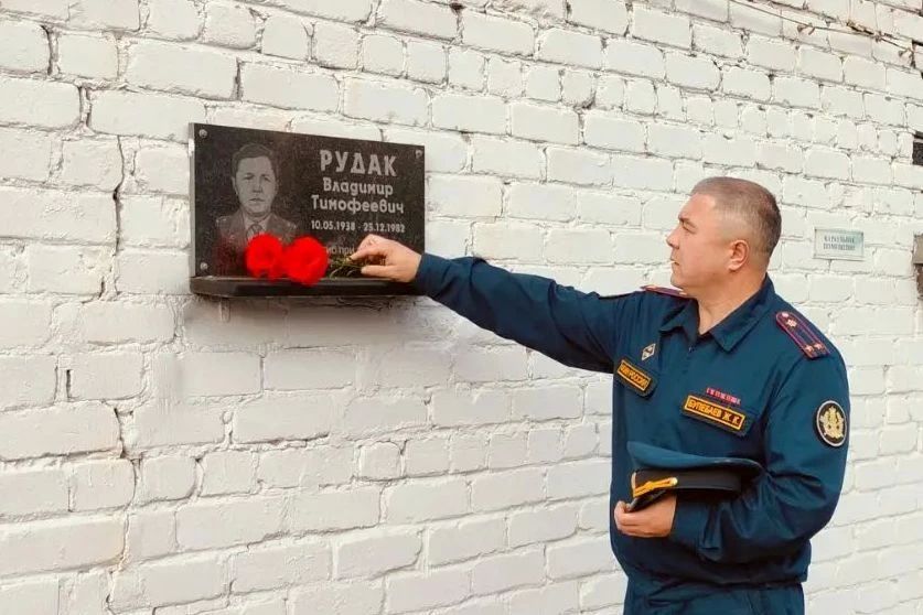 22 сентября по всей стране вспоминают сотрудников уголовно-исполнительной системы, погибших при исполнении служебных обязанностей 22 сентября по всей стране вспоминают сотрудников уголовно-исполнительной системы, погибших при исполнении служебных обязанностей