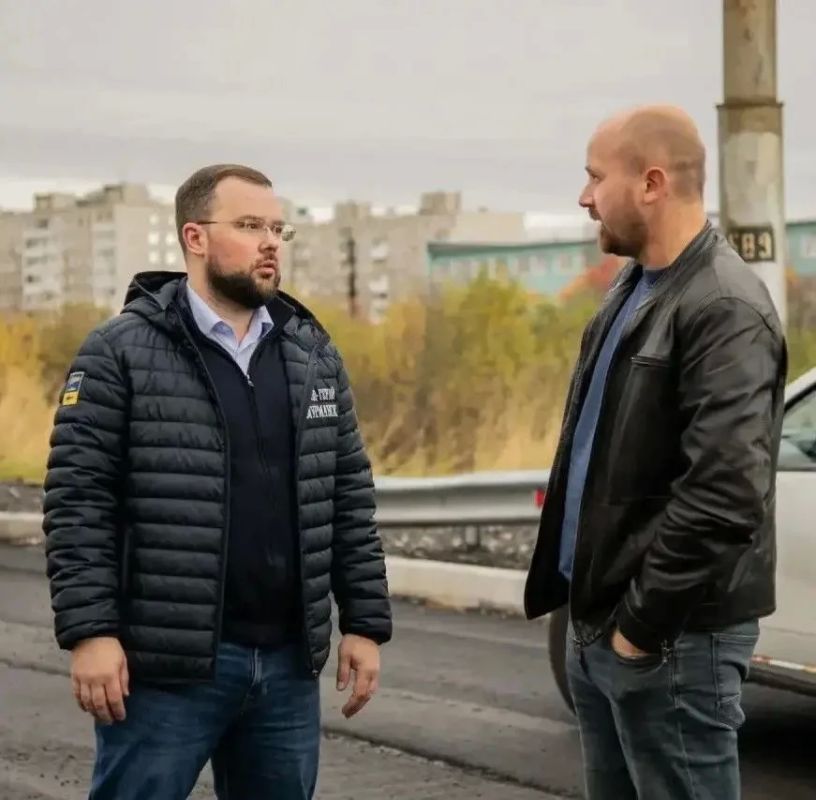 В Мурманске проверили ход ремонта городских дорог В Мурманске проверили ход ремонта городских дорог