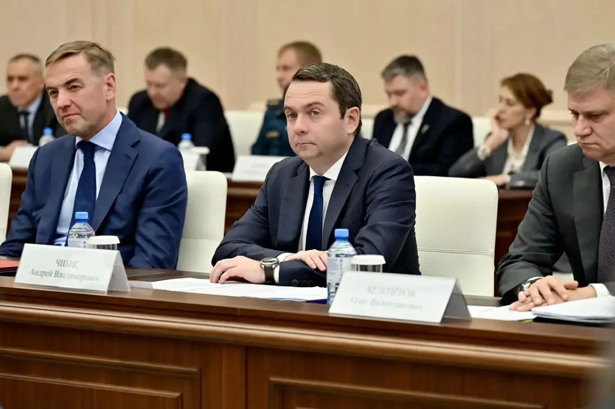 Андрей Чибис: Мурманск может стать производственно-испытательной площадкой Морского центра России Андрей Чибис: Мурманск может стать производственно-испытательной площадкой Морского центра России