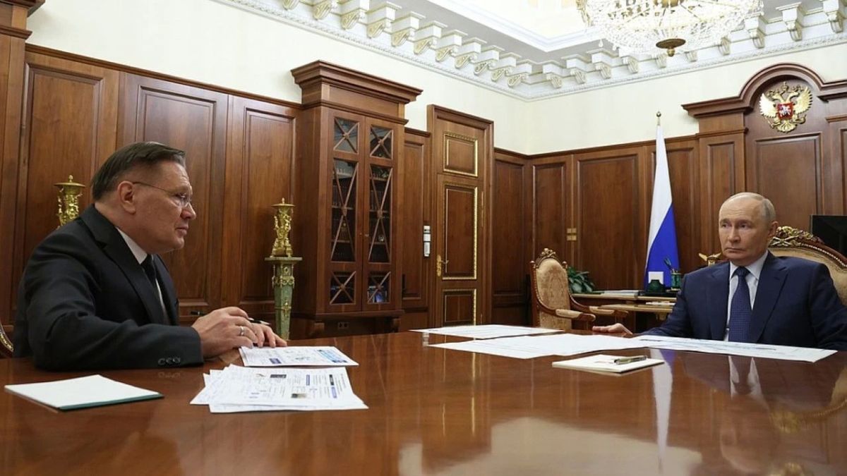 Лихачев: атомный ледокол "Ленинград" планируется спустить на воду в ноябре 2026 года