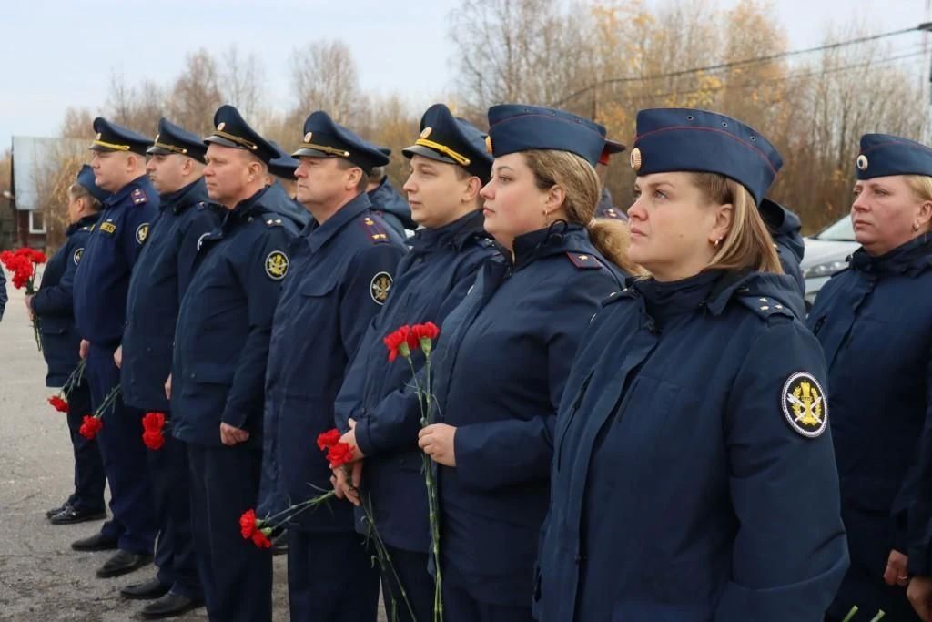 В Мурмашах увековечили память героя специальной военной операции Дениса Холодилова В Мурмашах увековечили память героя специальной военной операции Дениса Холодилова