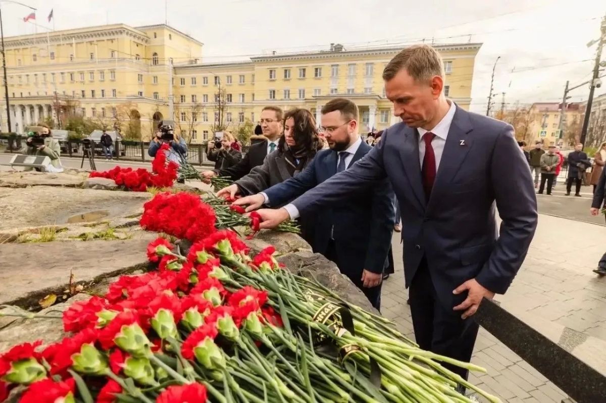 В день 110-летия Мурманск обрел нового побратима — город-герой Новороссийск В день 110-летия Мурманск обрел нового побратима — город-герой Новороссийск