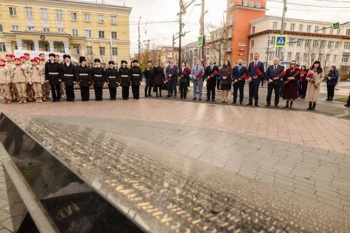 В день 110-летия Мурманска у нас появился еще один побратим – город-герой Новороссийск! В день 110-летия Мурманска у нас появился еще один побратим – город-герой Новороссийск!