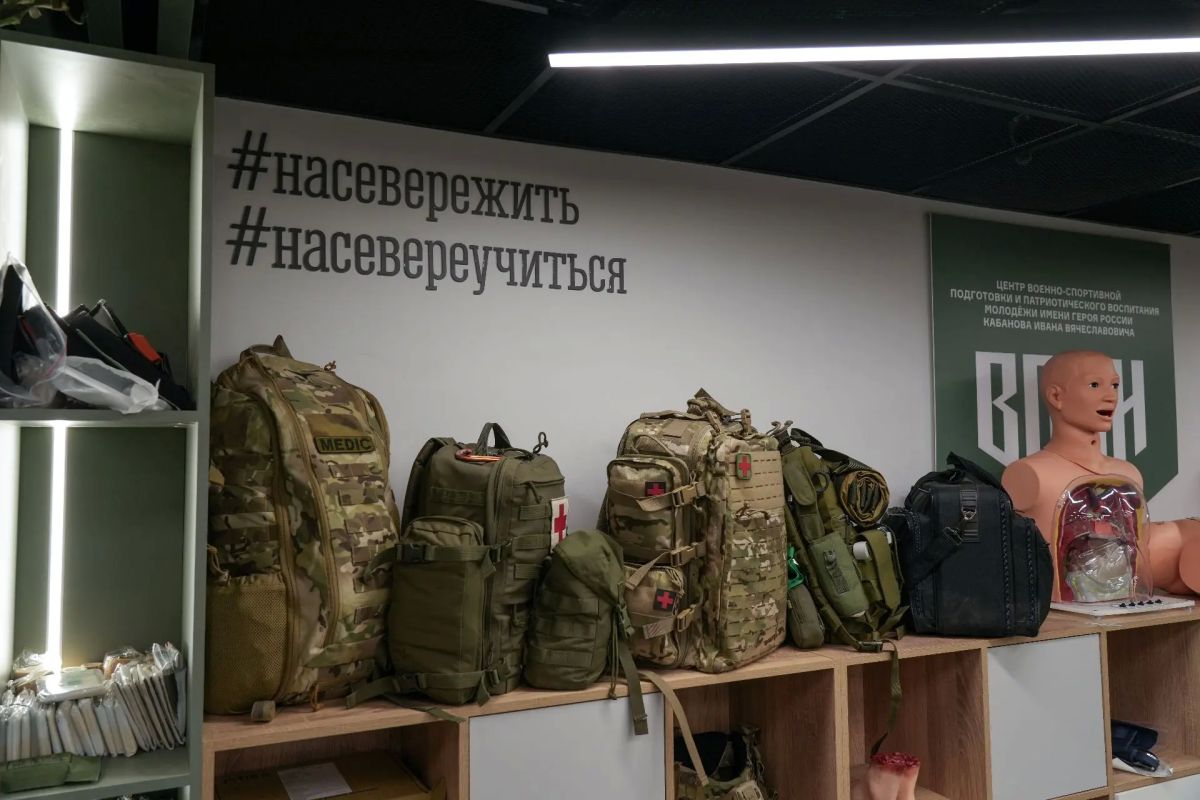 От первой помощи до кибербезопасности: чему учат в мурманском центре «ВОИН»