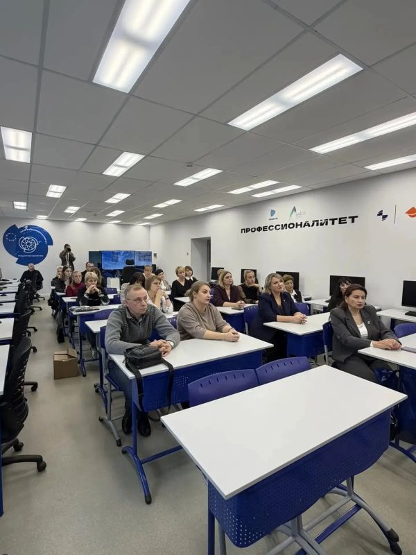В рамках форума для педагогов организовали тематические площадки на базе кластеров «Профессионалитета» В рамках форума для педагогов организовали тематические площадки на базе кластеров «Профессионалитета»