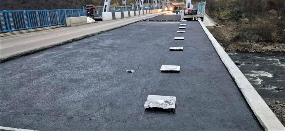 Ремонт моста через Западную Лицу — готовность 57% Ремонт моста через Западную Лицу — готовность 57%