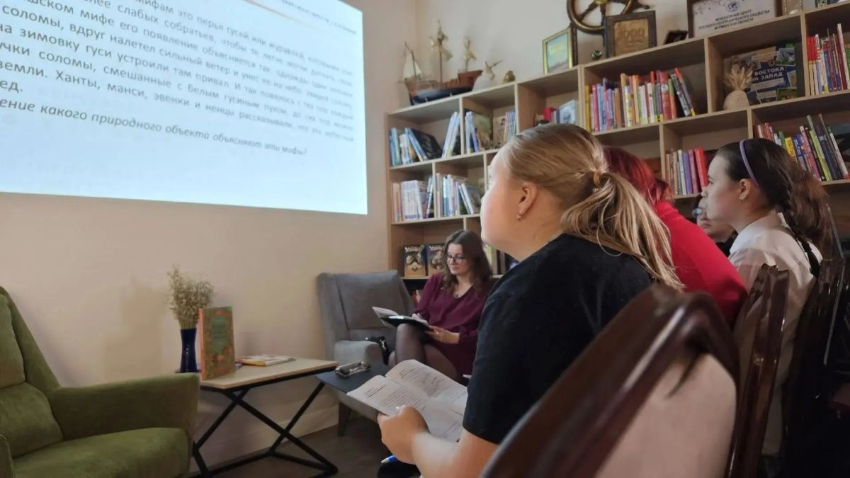 В библиотеках Мурманска разгадывали историю: «Исторический кроссворд» объединил горожан В библиотеках Мурманска разгадывали историю: «Исторический кроссворд» объединил горожан