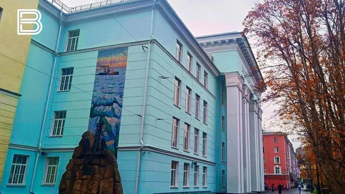 Андрей Чибис поручил создать аудиогиды на китайском языке для музеев Мурманской области