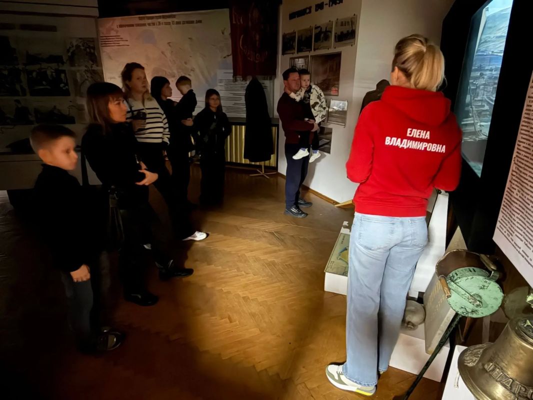 Как в царской России выглядели пожарные насосы? Сколько времени уходит у огнеборцев на сбор и выезд по тревоге? Что вообще происходит во время пожара? Как в царской России выглядели пожарные насосы? Сколько времени уходит у огнеборцев на сбор и выезд по тревоге? Что вообще происходит во время пожара?