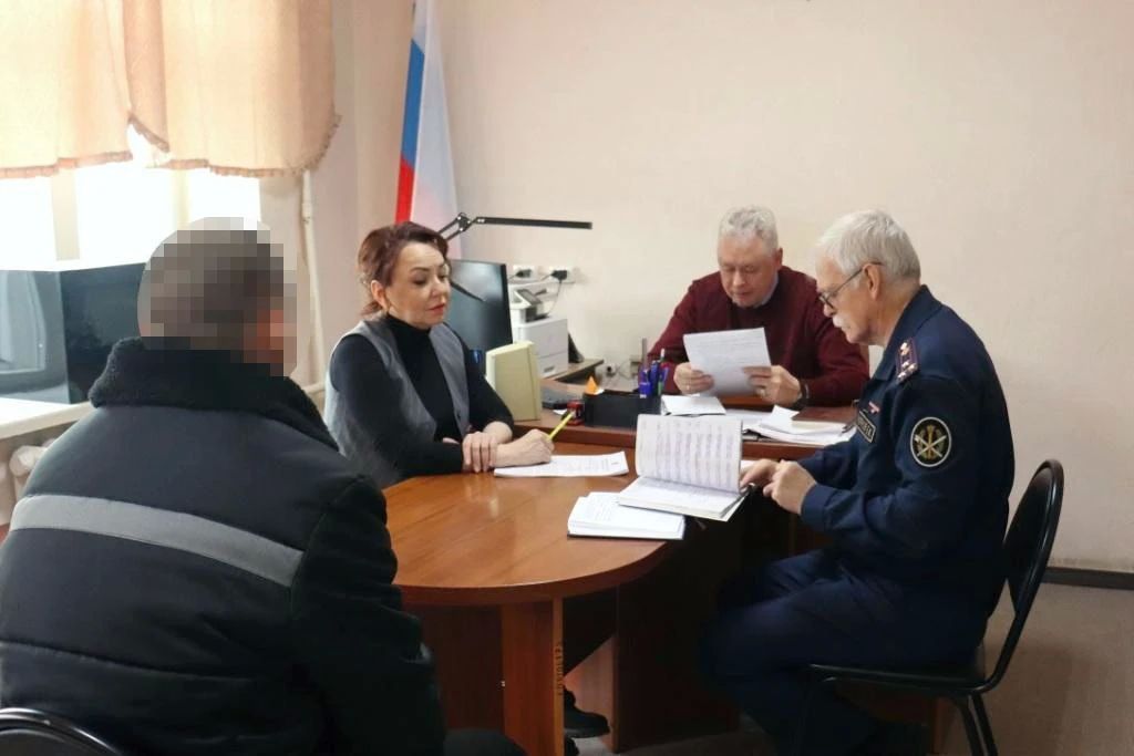 Представители общественной наблюдательной комиссии провели приём осуждённых в мурмашинской колонии